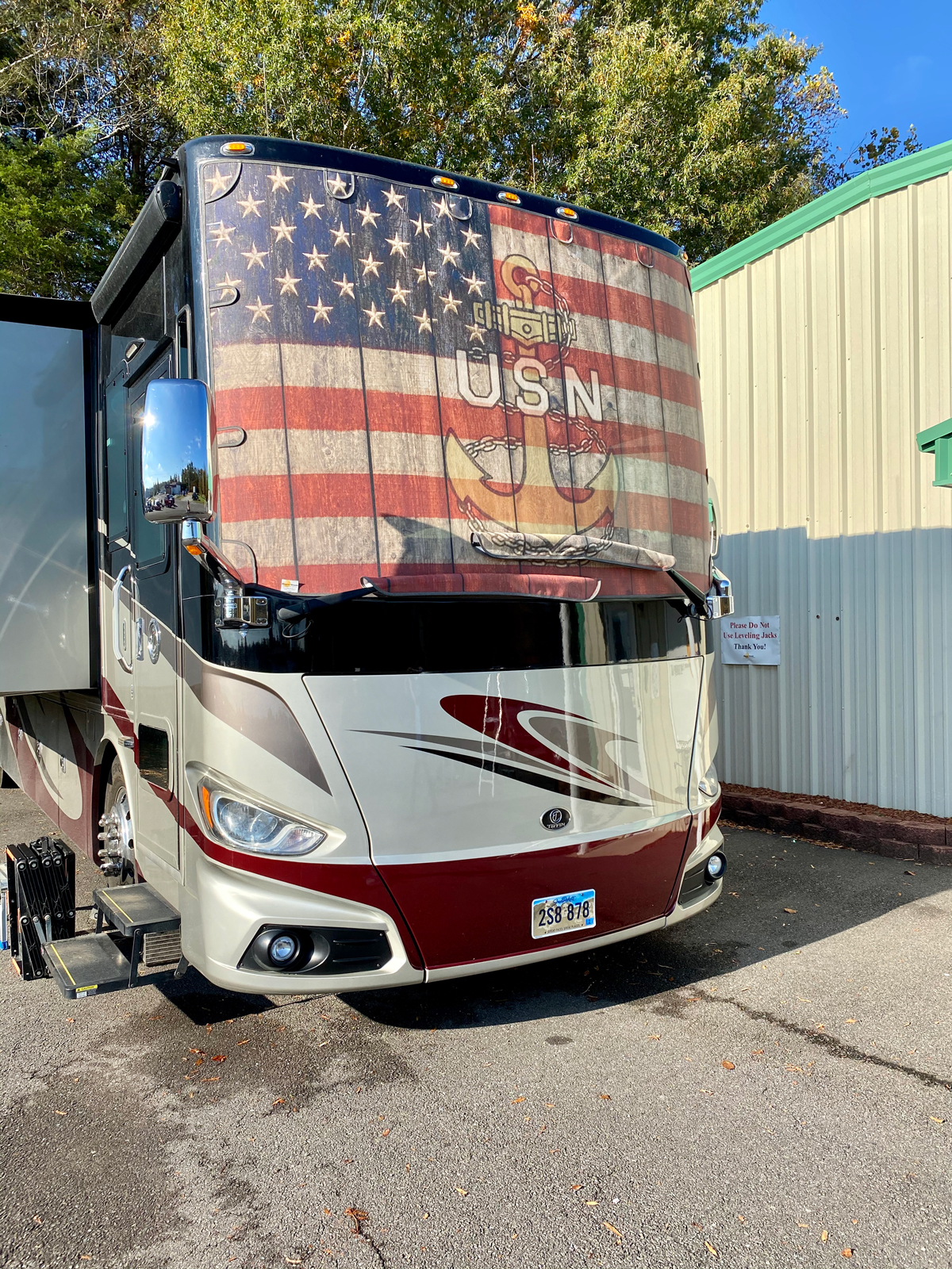 Class A RV Windshield Shade Magne Shade