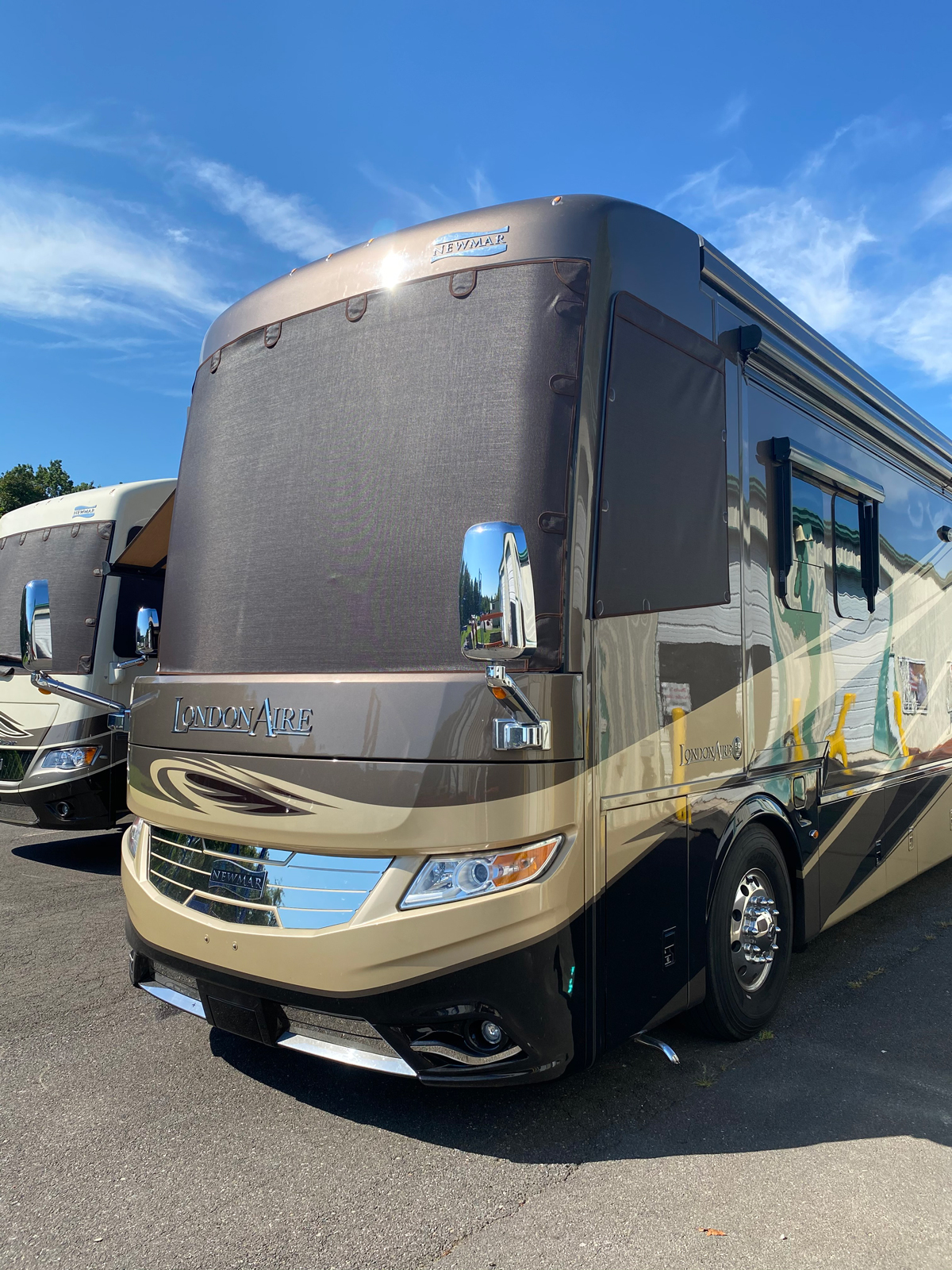 Class A RV Windshield Shade Magne Shade