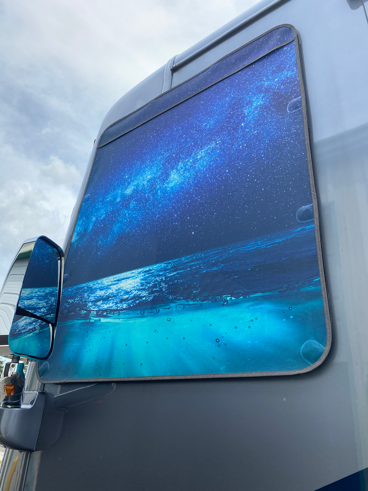 RV Exterior Driver Side Window Shades Magne Shade