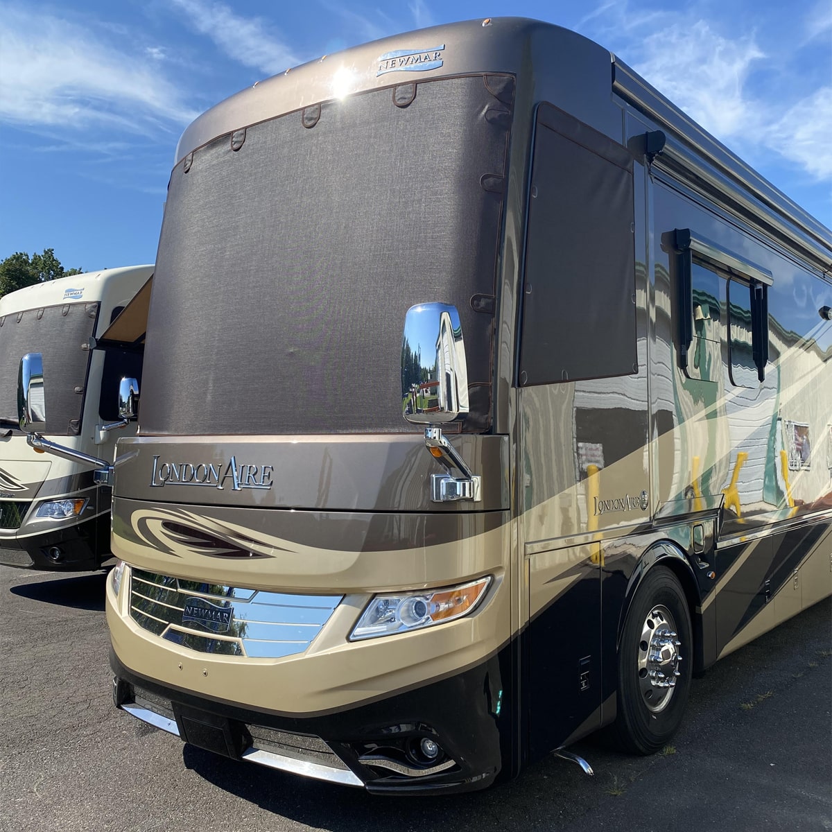 Class A RV Windshield Shade Magne Shade