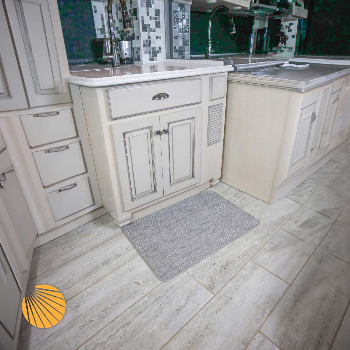 Runners, Floor Mats and Stairs for RVs Magne Shade